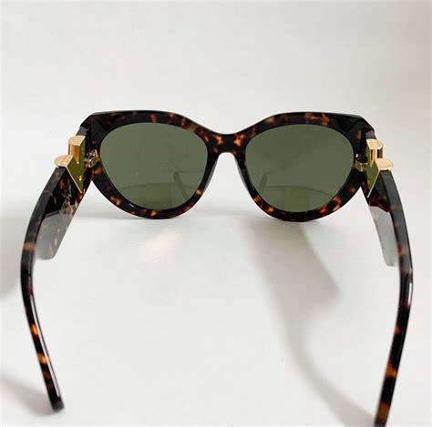 louis vuitton thick sunglasses